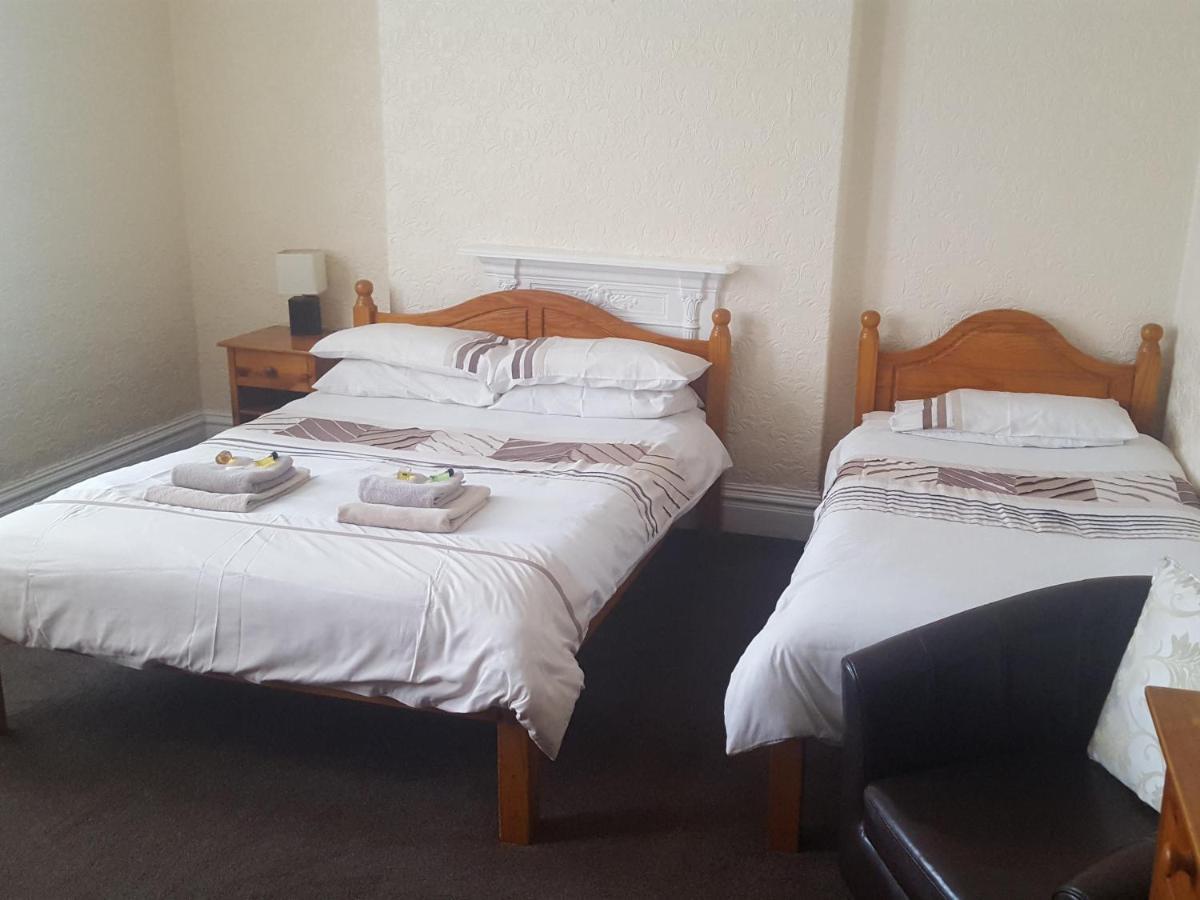 Globe Hotel Bude Extérieur photo